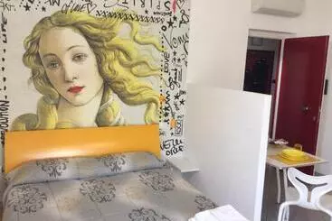 ペンション Iride Guest House