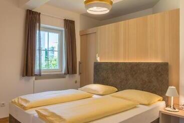 هتل آپارتمان Villa Majense