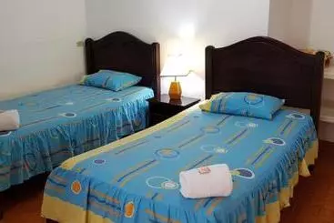 ユースホステル Hostal Cerro Azul