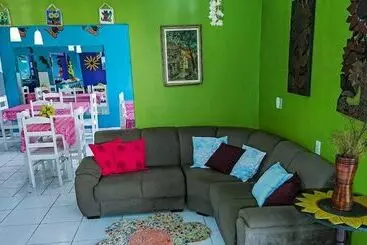 ペンション Pousada Girassol