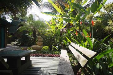 بنسيون Pousada Treze Luas