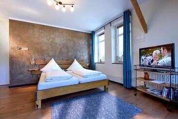 بنسيون Kanal 33