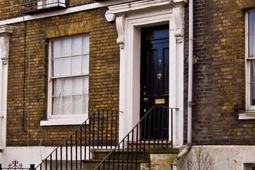 Pensão No 7 Priory Guest House