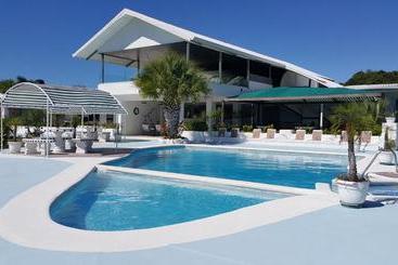 Barracuda Apartments