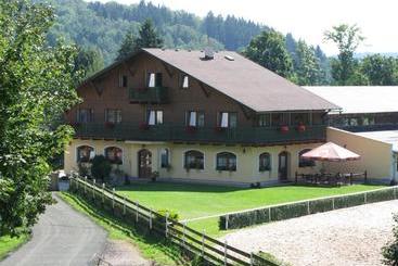 ペンション Boháček