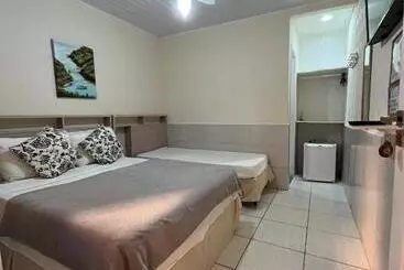 ペンション Recanto Da Ana Alice Suítes