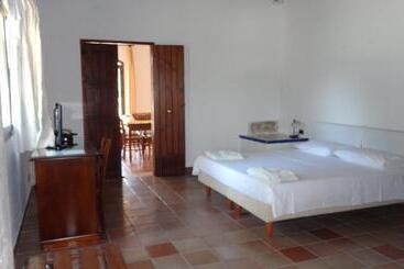 Отель Agriturismo La Taverna