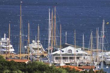 Huoneistohotelli Residence Bouganville