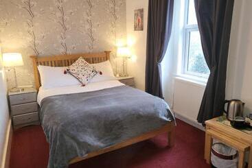 Pensão Maridon House