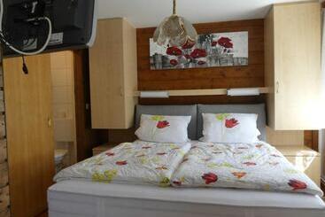 Pension Holzerstube