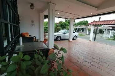 ペンション Hostal Compostela Inn