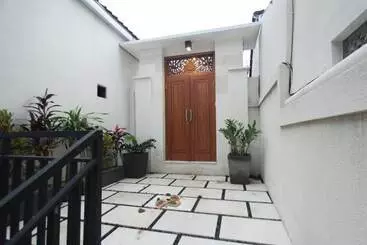 Pensione Tom Guest House