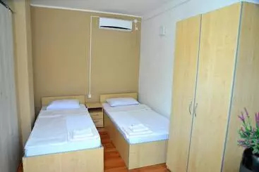 ペンション Rooms Petrovic