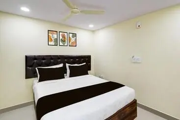 Hotel O R Square Narsingi