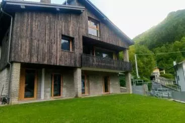 Majatalo Releven Guest House