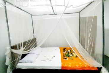 Pension Surfing Waves Madiha