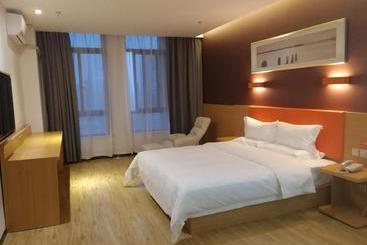 هتل 7 Days Premium