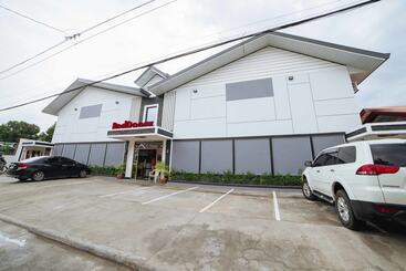 酒店 Reddoorz @ Colorado Street Angeles City