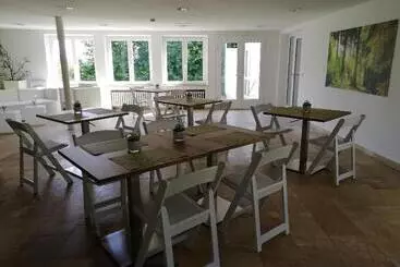 ホテル Habitat Esslingen