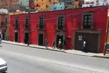 هتل Dos Rios