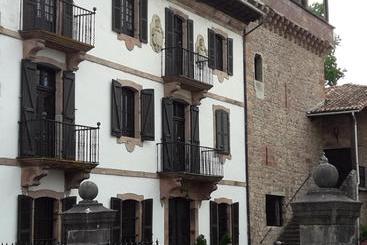 Пансион Hostal Palacio Jaureguia