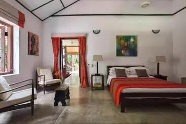 ホテル Rosyth Estate House