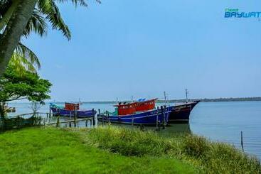 Aparthotel Kent Baywatch Suites