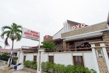 هتل Naufal Guest House Syariah