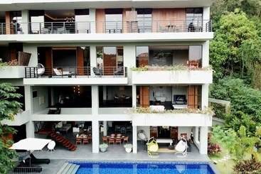 Bed and Breakfast Brand Cebu House