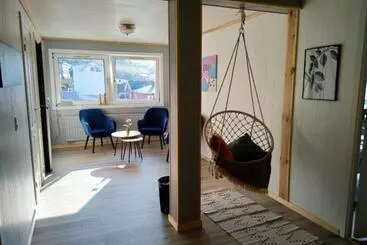 Hostel Kassie & Gia S Home