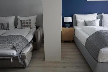 Aparthotel Blue River Side