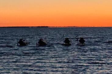 Motel Carbone S Beachside Guest Rooms