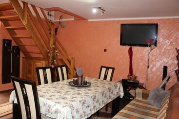 פנסיון Amelia House