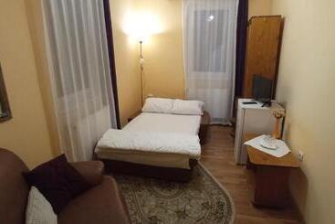 پانسیون Villa Atriolum