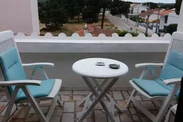 ペンション Country House Alfarim