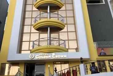 Oyo 29002 Hotel Rivera Golden Crown