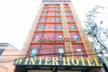 Hotel Reddoorz Plus At Winter Benitez