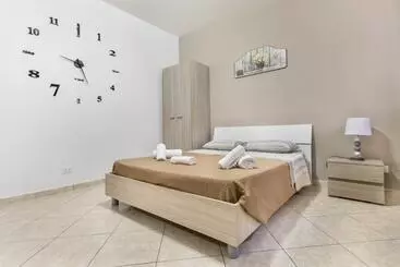 ペンション In Centros Vicino Cefalu Selfchekin