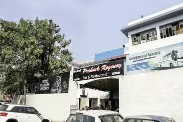 Oyo 28071 Hotel Prakash Regency