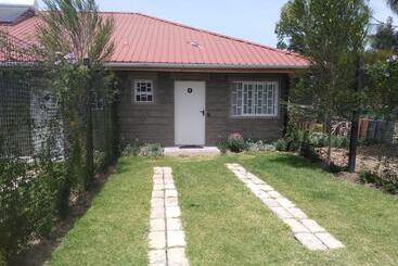 هتل Mlima View Gardens