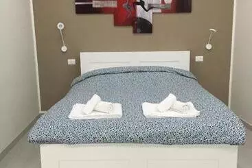 تختخواب و صبحانه Sagittabondo