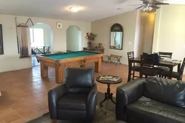 カプセルホテル Efs Housing And Suites