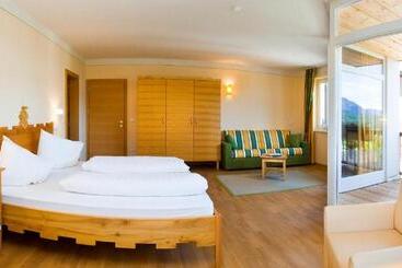 فندق Weingut Klosterhof