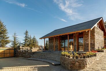 Hotel Taj Theog Resort & Spa Shimla