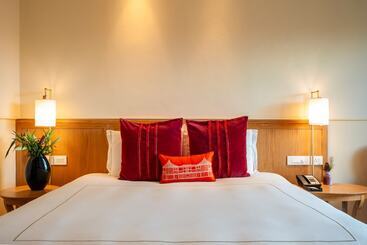 Hotel Taj Theog Resort & Spa Shimla