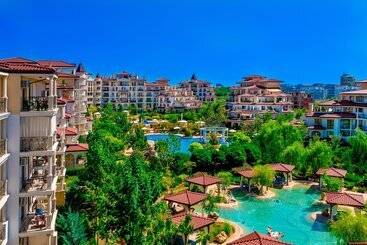 アパートホテル Poseidon Vip Residence Club Balneo & Spa Resort