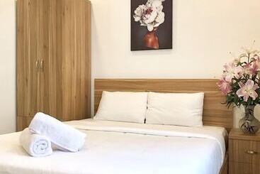 تختخواب و صبحانه Louis Hotel   Bui Vien Walking Street