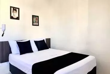 Paris Hotel By H Hotéis Business