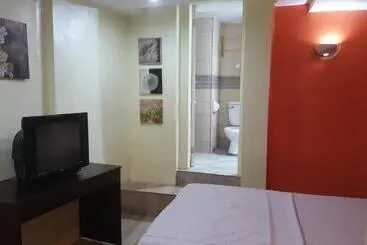 Hostel Mambaling Tourist Inn