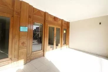 Hotel Reddoorz Plus Near Jambi Prima Mall